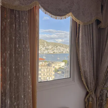 Royal Penthouse *