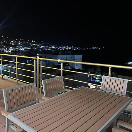Royal Penthouse Apartment Sarande